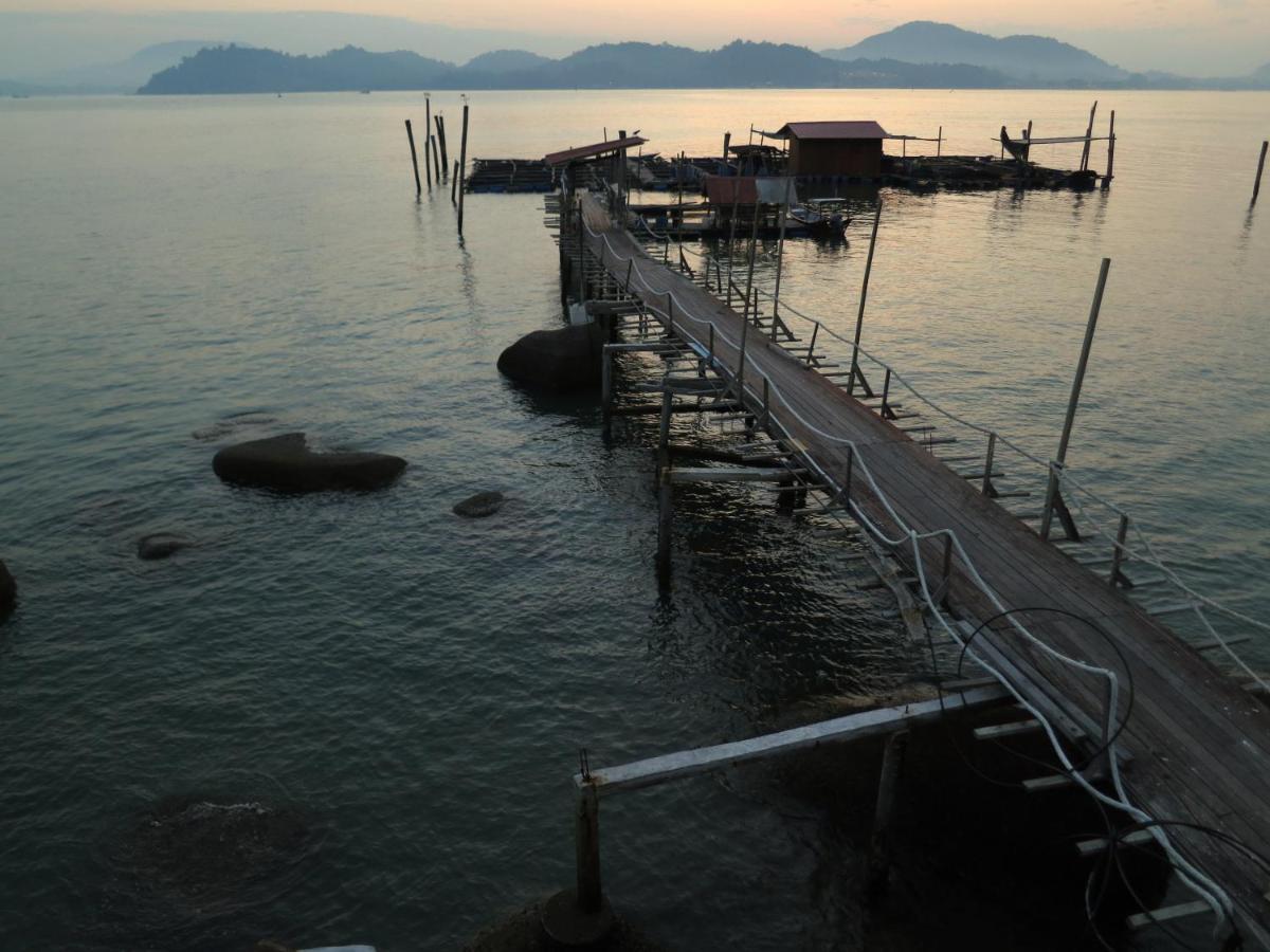 Pangkor Fish House Pekan Pangkor Exterior foto