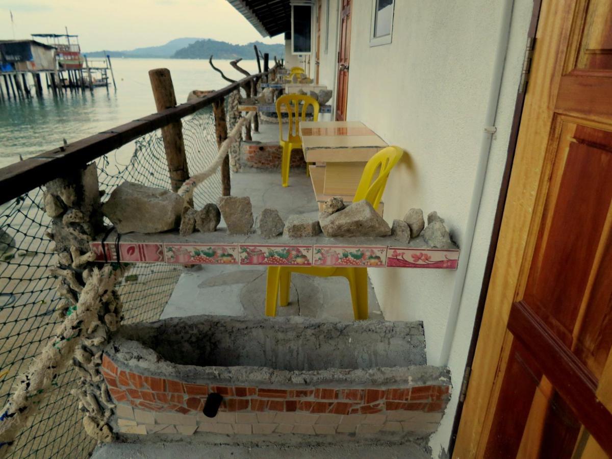 Pangkor Fish House Pekan Pangkor Exterior foto