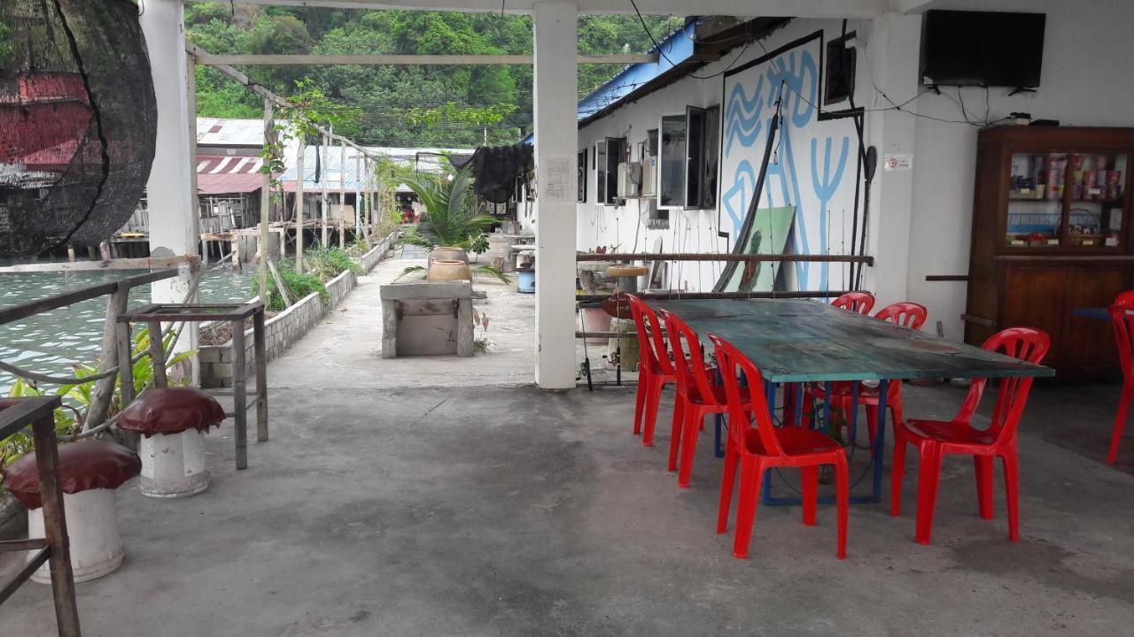 Pangkor Fish House Pekan Pangkor Exterior foto