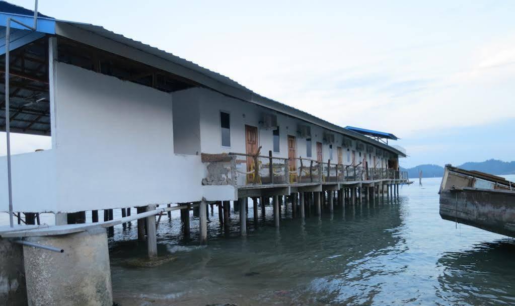 Pangkor Fish House Pekan Pangkor Exterior foto